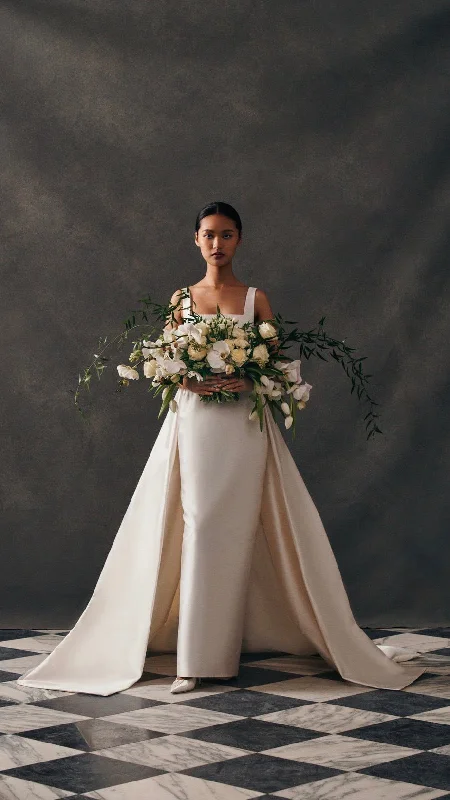 Halter - neck wedding dress for a modern lookViva Dress