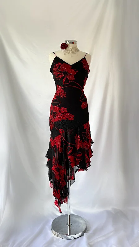 Dresses with Sequined Hearts and Ruffled Hem and Satin and Lace Combo and Bow at the Waist for Ladies' Romantic and Sweet LookBeautiful 90s Red & Black Silk Devore Floral Midi Dress Dresses with Sequined Hearts and Ruffled Hem and Satin and Lace Combo and Bow at the Waist for Ladies' Romantic and Sweet LookBeautiful 90s Red & Black Silk Devore Floral Midi Dress