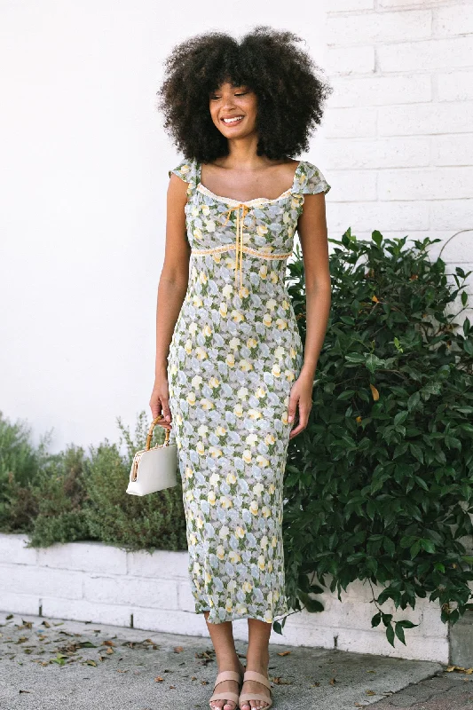 Dresses with Puff Sleeves for Ladies' Retro VibeBetty Floral Chiffon Dress