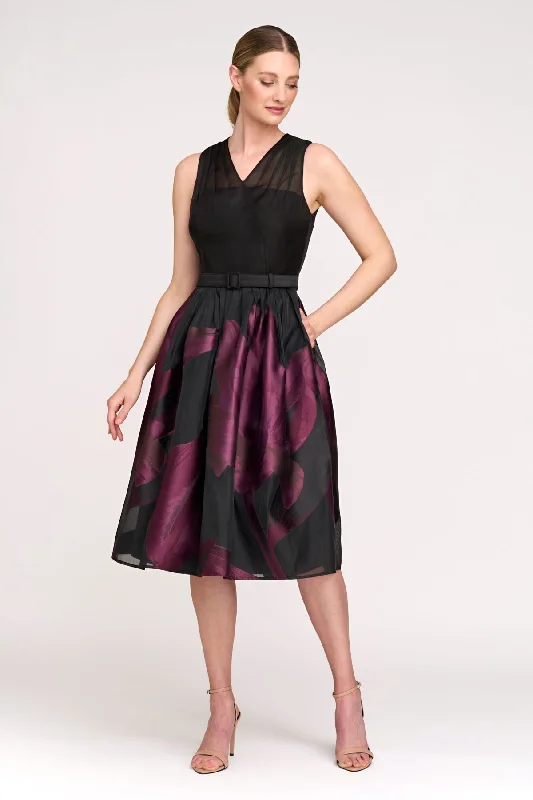 Dresses with Beaded Floral Wreath on the Bodice for Ladies' Delicate and Festive LookEllis Midi Dress Dresses with Beaded Floral Wreath on the Bodice for Ladies' Delicate and Festive LookEllis Midi Dress