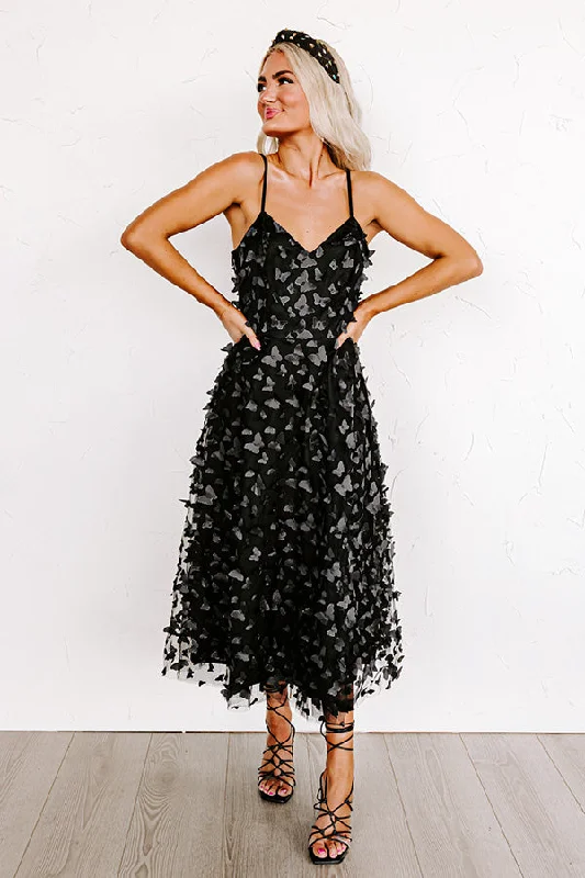 Strapless Dresses with Tassel Accents for Ladies' Fun and Flirty LookGarden Party Glow Midi in Black Strapless Dresses with Tassel Accents for Ladies' Fun and Flirty LookGarden Party Glow Midi in Black
