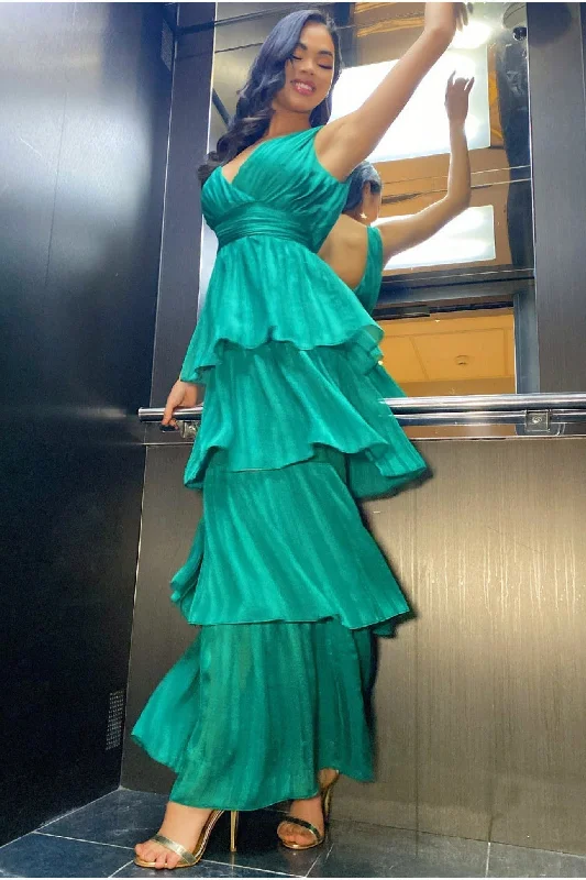 "Flash Sale: Grab Your Favorite Women's Dresses at Unbeatable Prices!"Goddiva Tiered Chiffon Maxi Dress - Emerald