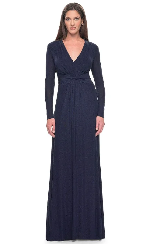 "A - line dresses for women to flatter the figure"La Femme 30048 - Ruched Waist Jersey Evening Dress