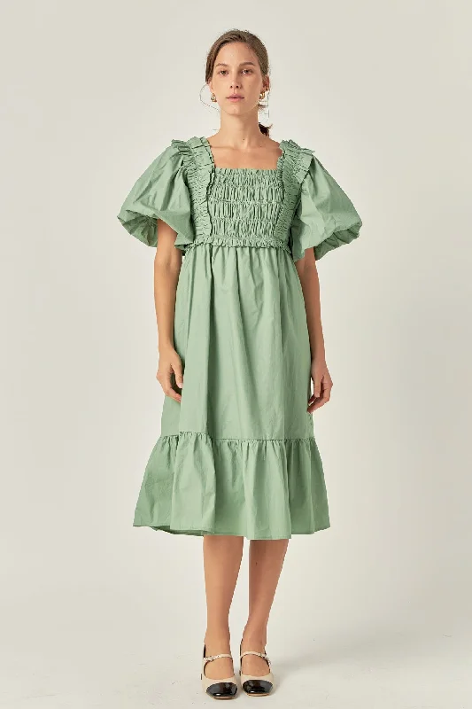 GREEN