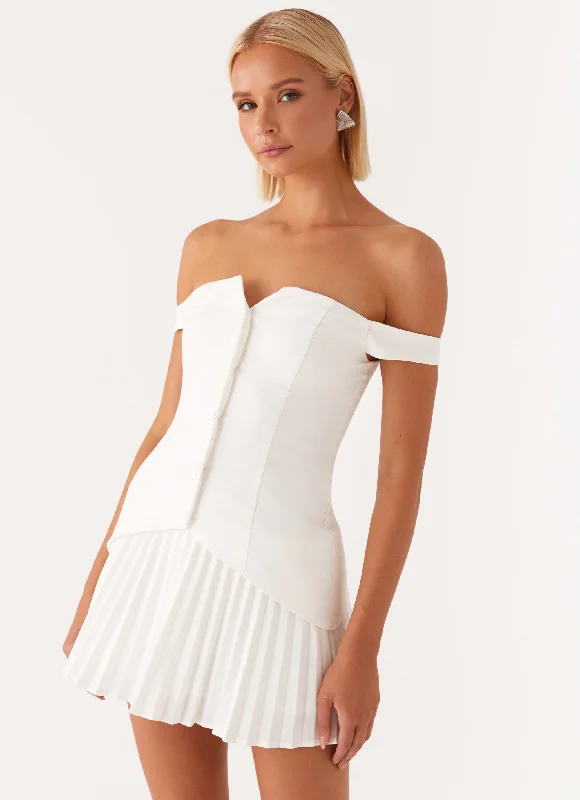Dresses with Cut Out Details for Ladies' Bold and Fashionable LookTwisted Skies Off Shoulder Mini Dress - Off White Dresses with Cut Out Details for Ladies' Bold and Fashionable LookTwisted Skies Off Shoulder Mini Dress - Off White
