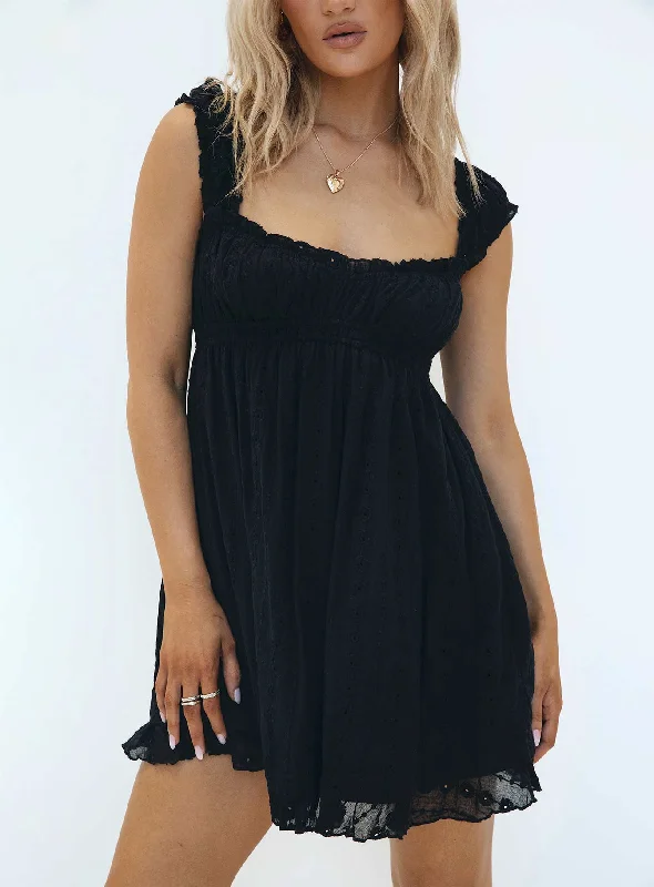preppy mini dressesCarlita Mini Dress Black